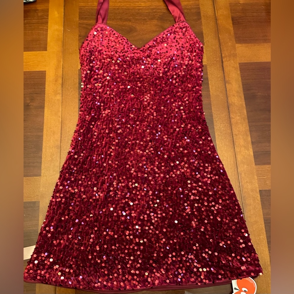 Nwt, Cider Halter mini dress. Size xs